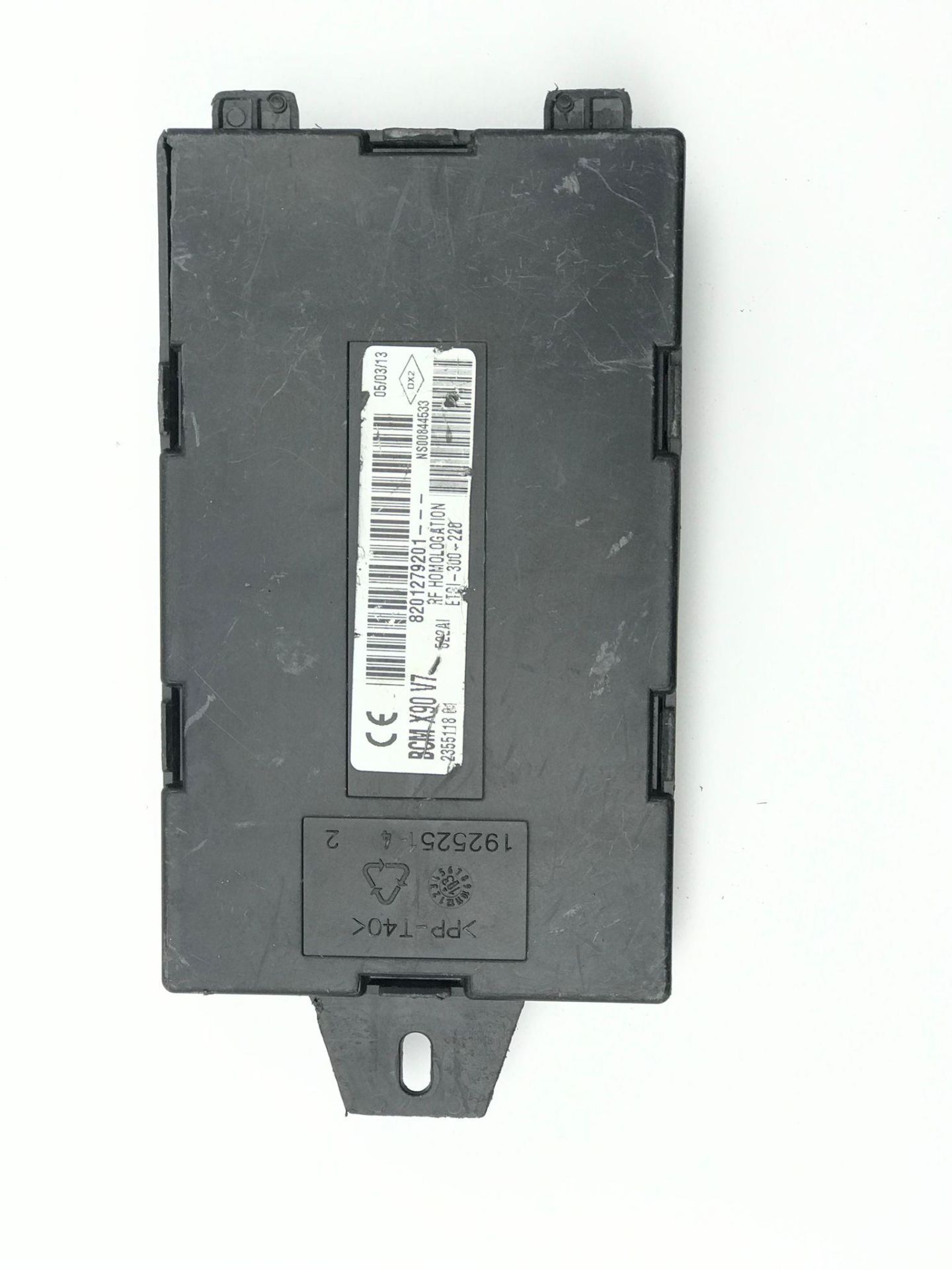 Araç İçi Merkezi Kontrol Ünitesi - Dacia Sandero 8201279201