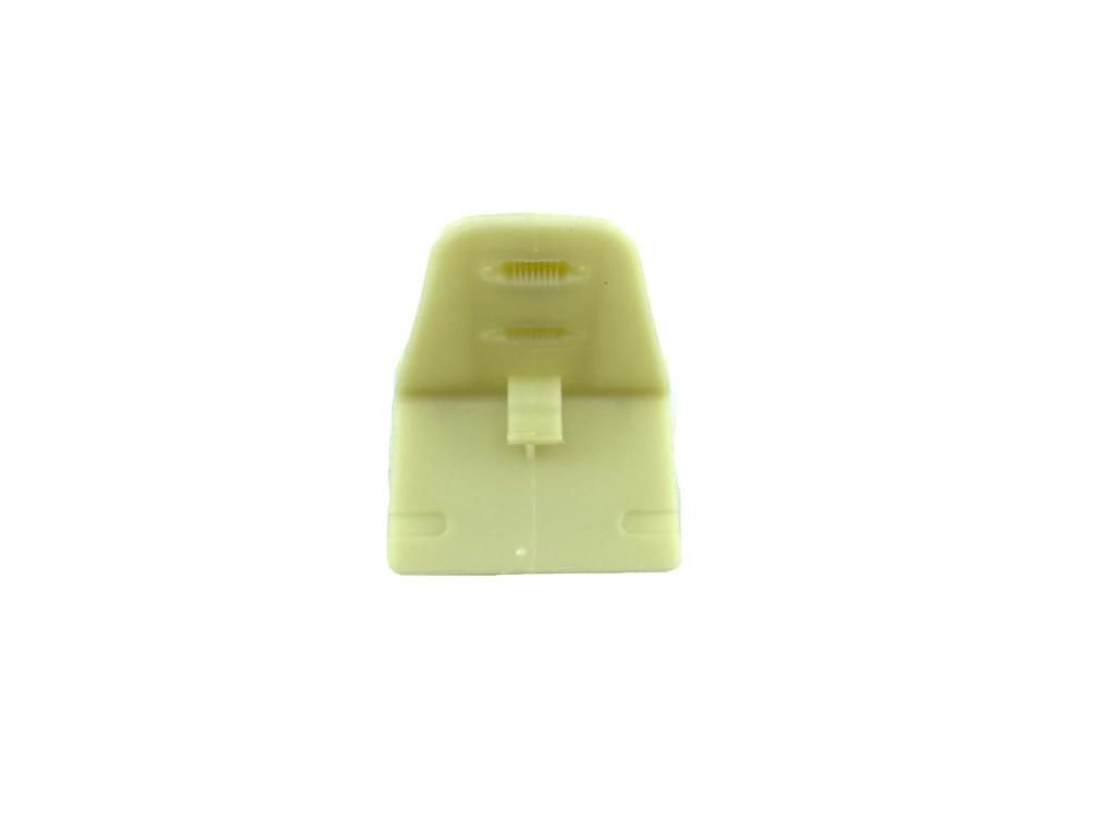 Kapı Döşeme Alt Bağlantı Plastiği - Renault Clio Symbol 1998-2008