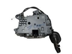 Sağ Ön Kapı Kilidi - Renault Fluence 805027131R