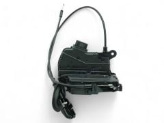 Clio 4 Sağ Arka Kapı Kilidi - Renault 825002104R - 825004167R