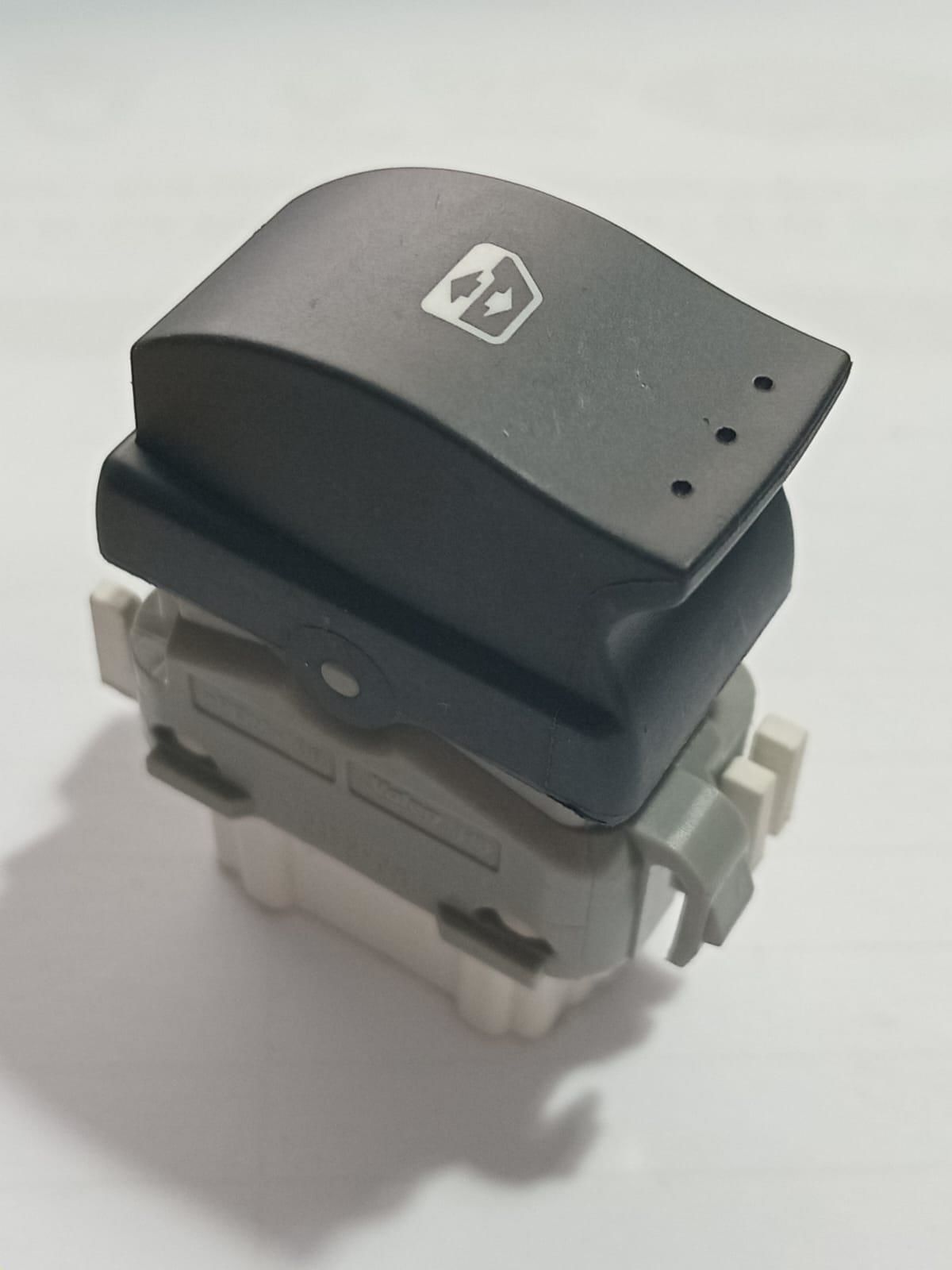 Arka Cam Düğmesi - Megane 2 8200315024