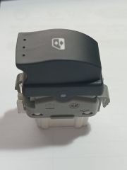 Arka Cam Düğmesi - Megane 2 8200315024