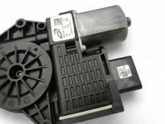 Duster Sağ Arka Cam Krikosu Motoru - Dacia 827202370R - 128010921-A