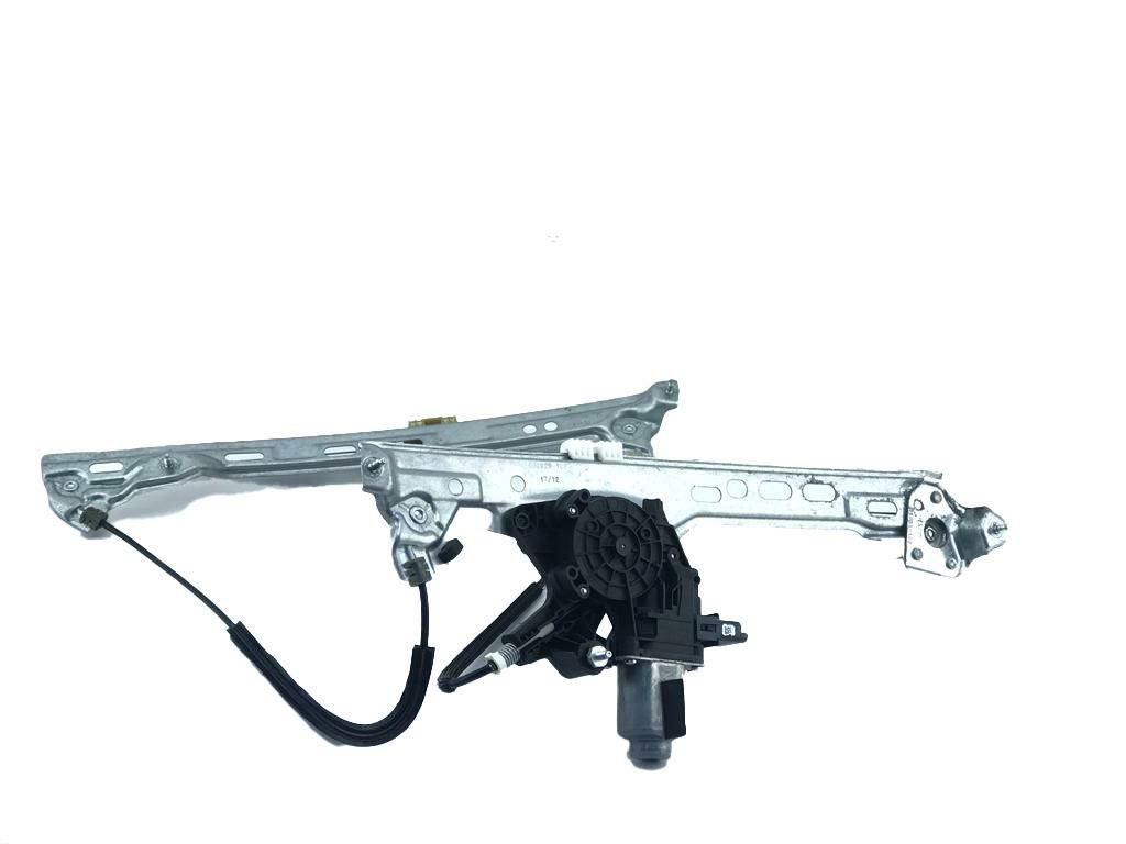 Ön Sol Cam Krikosu - Renault Megane 4