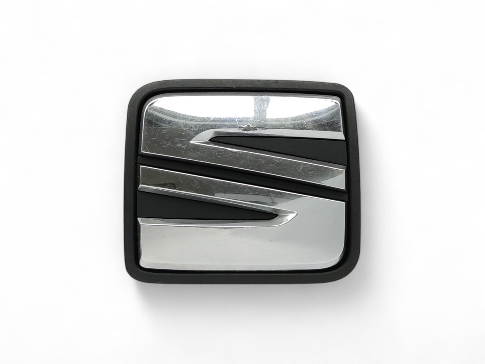 Leon Bagaj Açma Kolu  Bagaj Arması - Seat  5F0827565C