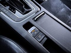 Passat El Fren Butonu Auto Hold Tuşu Volkswagen Arteon - 3G0.927.225.B - 3G0927225B - 3G0 927 225 B