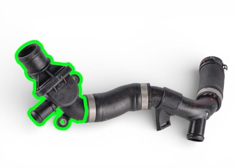 Volkswagen Crafter Radyatör Hortumu Su Dağıtıcı Ek Borusu - 2N0 122 291 - 2N0 121 447 J - 2N0122291 - 2N0121447J - 2N0121447E