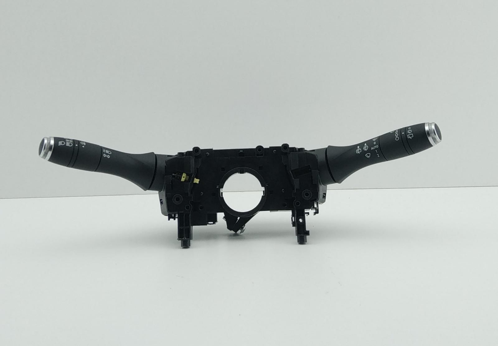 Silecek Kumanda Kolu - Renault Clio 5 Captur Sandero 2 Duster 2