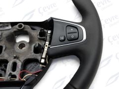 Clio 4 Direksiyon Simidi Deri Bas Konuş Özellikli Renault - 484005267R