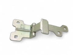 Master 2 Arka Kapı Üst Menteşesi - Renault 824006674R