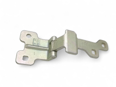 Master 2 Arka Kapı Üst Menteşesi - Renault 824006674R