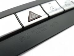 W246 Dörtlü Flaşör Düğme Paneli - Mercedes Benz CLA 200 A 180 CLA 220 A 200 GLA 200 B 220 A 160 A2469059901 - A 246 905 99 01